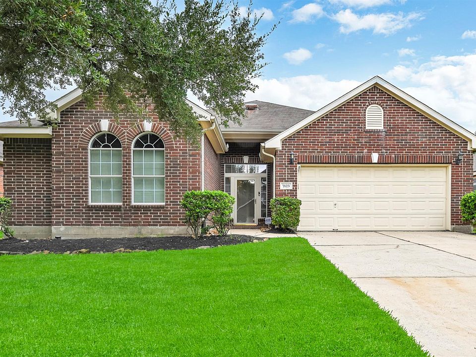 1st image of 7123 Fountain Lilly Dr