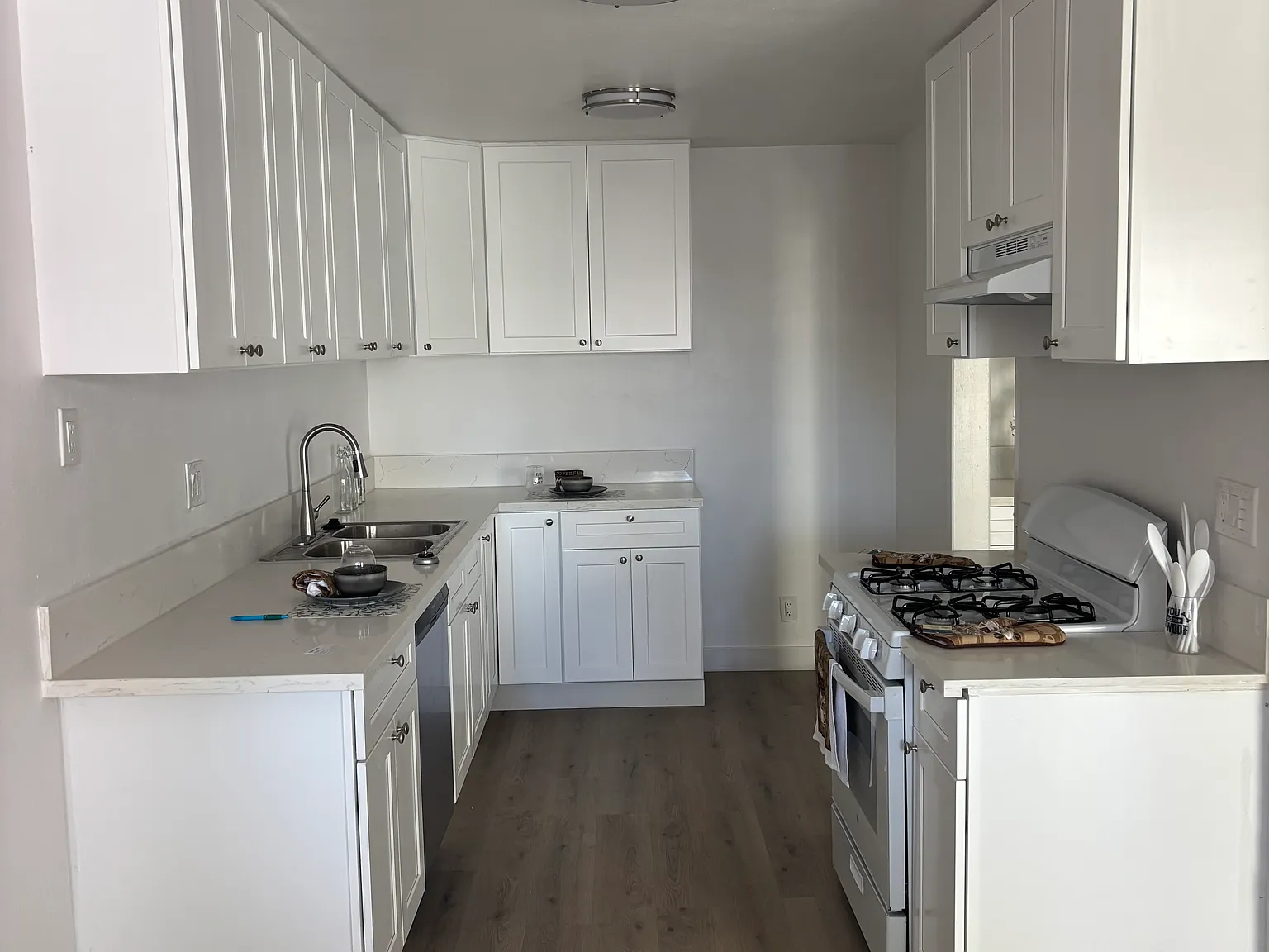 2 bed, 1165 sqft, $2,495 — Photo 4
