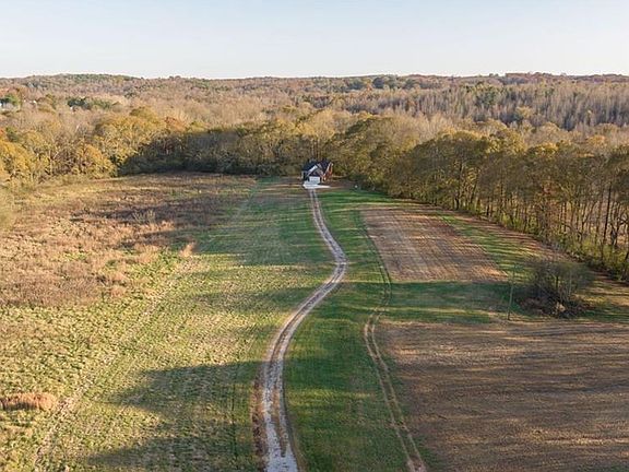 3rd image of 4239 Mangum Mill Rd