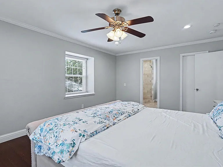 726 Thistlewood Dr — Photo 19