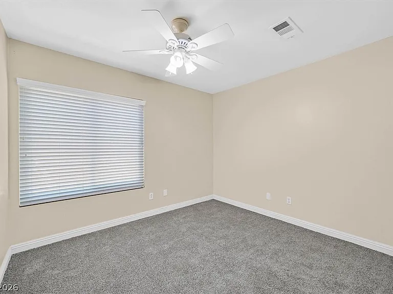 287 Helmsdale Dr — Photo 18