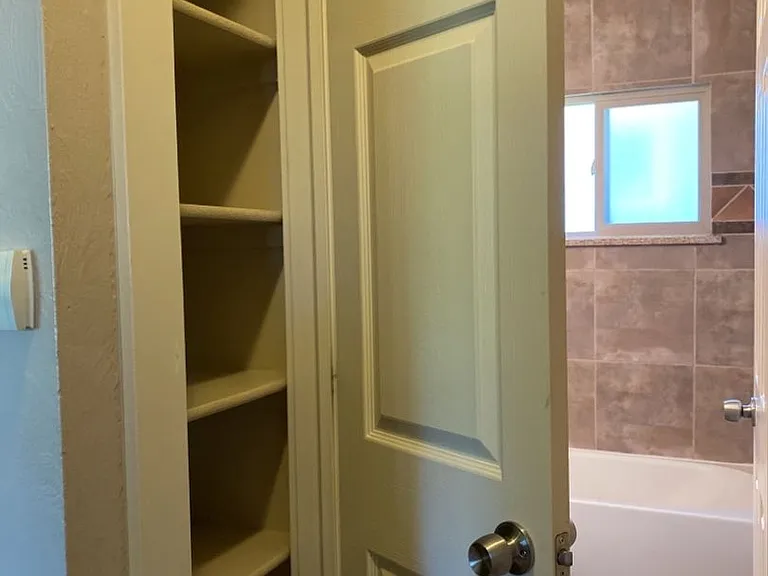 125 E Mrytle Flats — Photo 44