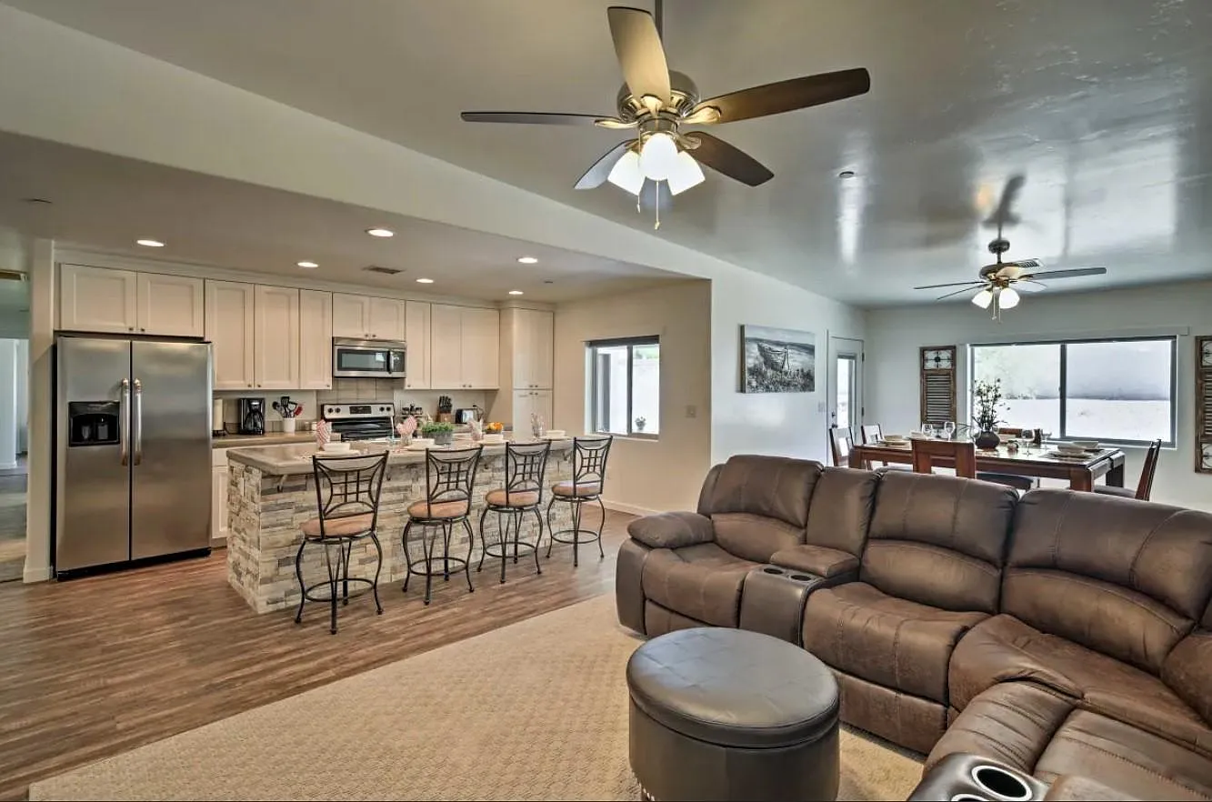 2 bed, 1600 sqft, $2,400 — Photo 3