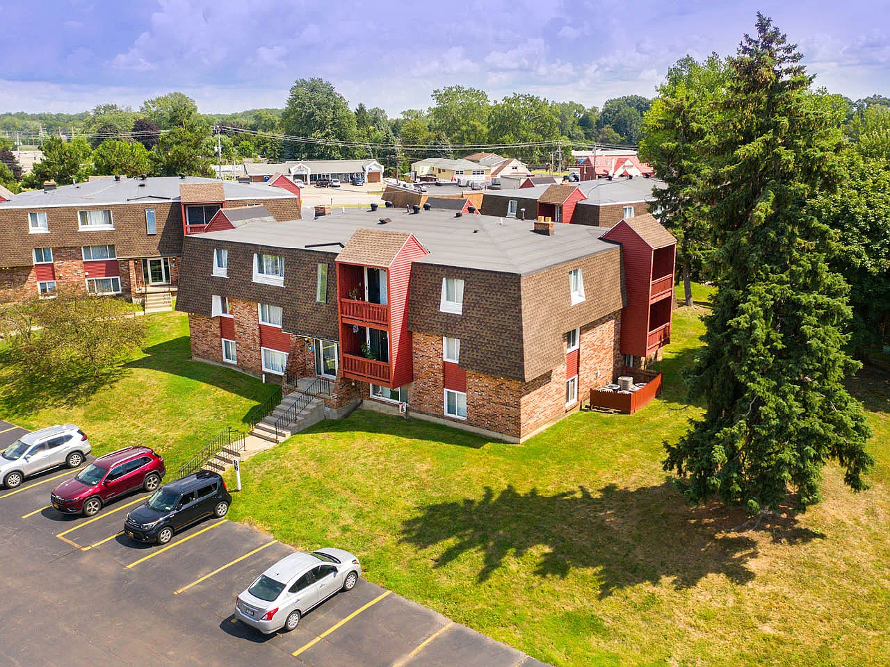 Edgebrook Estates — Photo 4