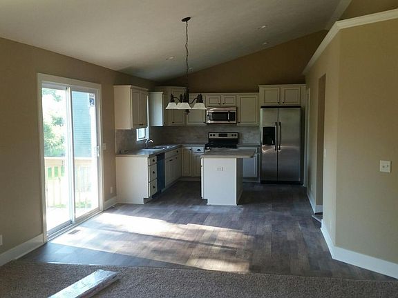 2nd image of 5484 Lilly Ct SW