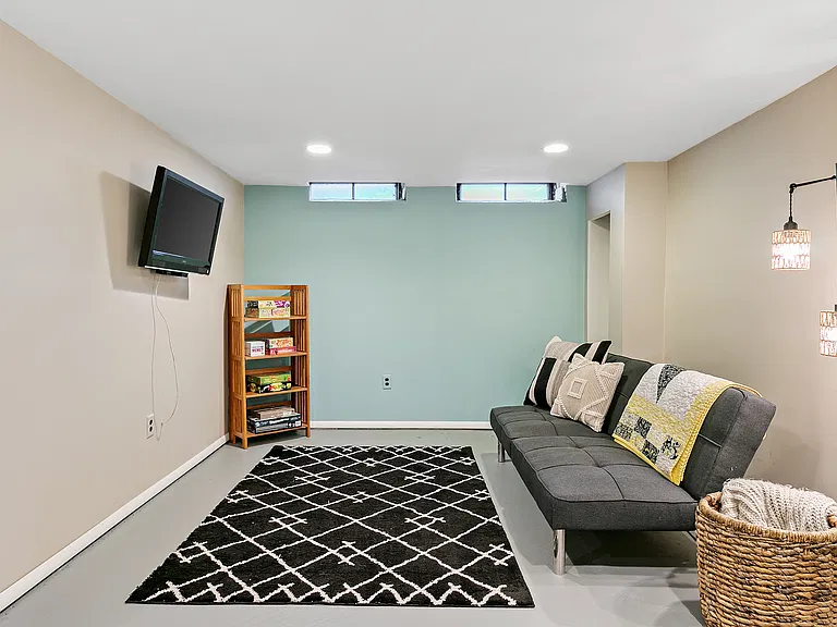 30215 Stockton Ave — Photo 24