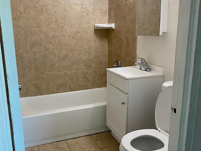 8575-76 Dove Hill Dr — Photo 4
