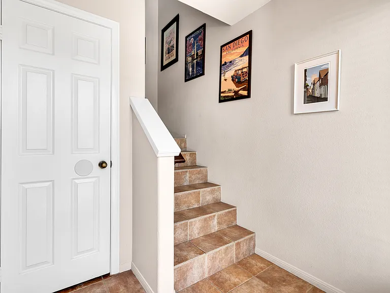 1553 Fortuna Ave — Photo 2