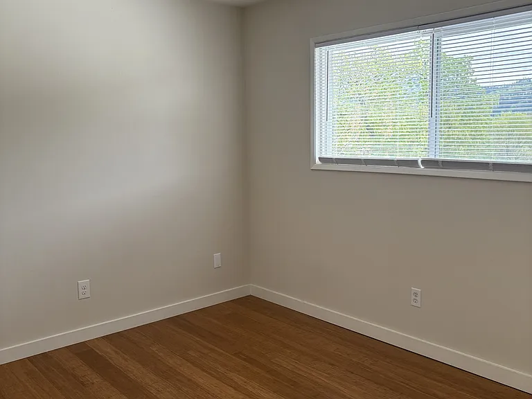8220 N Edison St — Photo 11