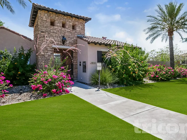 12550 W Hummingbird Ter — Photo 17