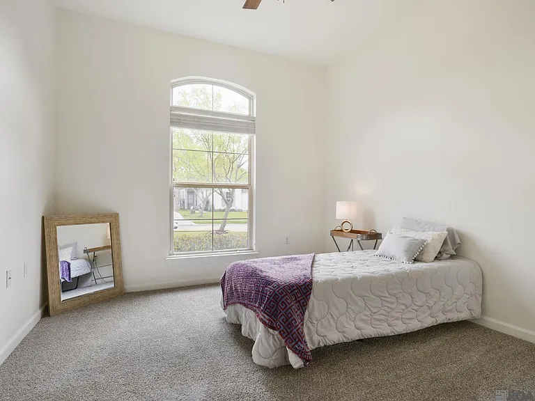 5812 Hidden Ridge Ln — Photo 7