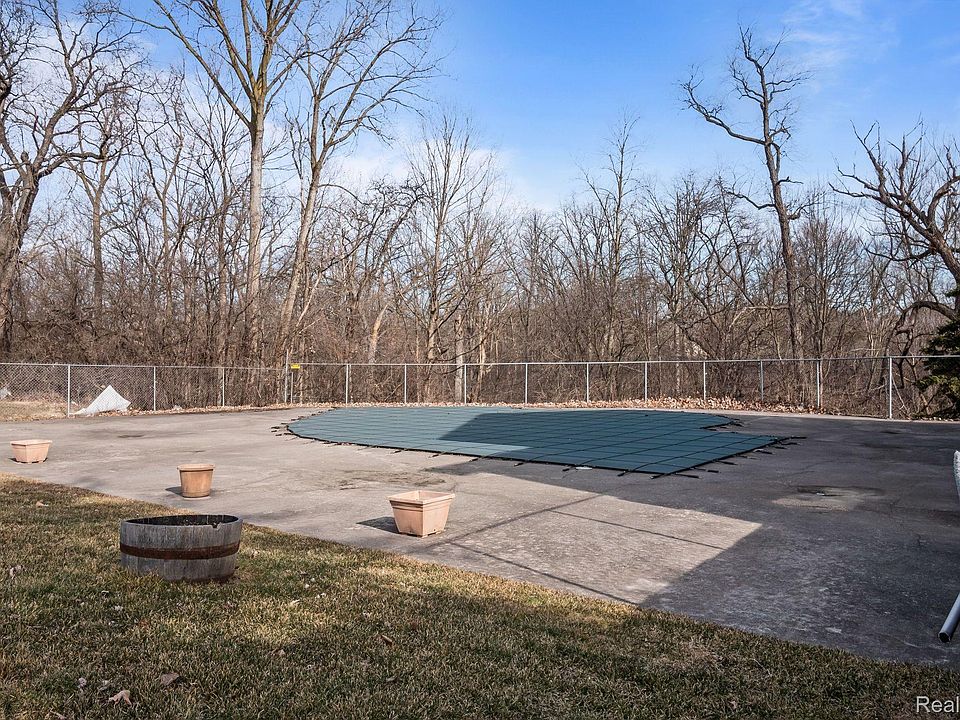 25331 Shiawassee Cir Apt 206, photo 10