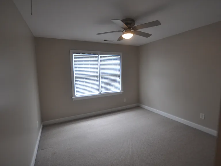 206 Charleston Ln — Photo 17