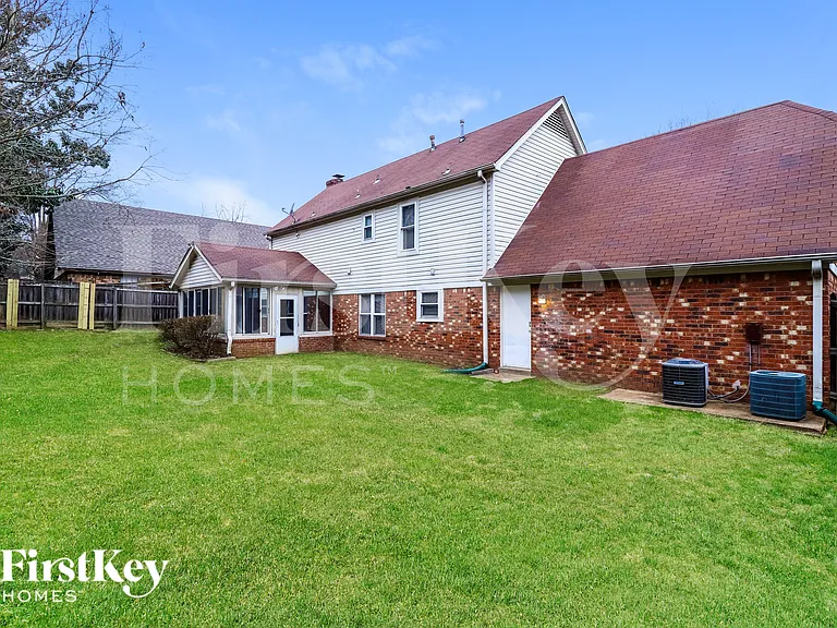 8117 S Regis Pl — Photo 15