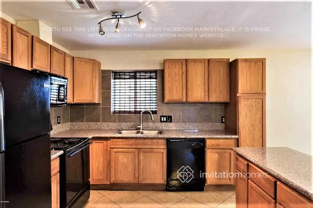 3415 W Shaw Butte Dr Phoenix, AZ 85029 — Photo 4