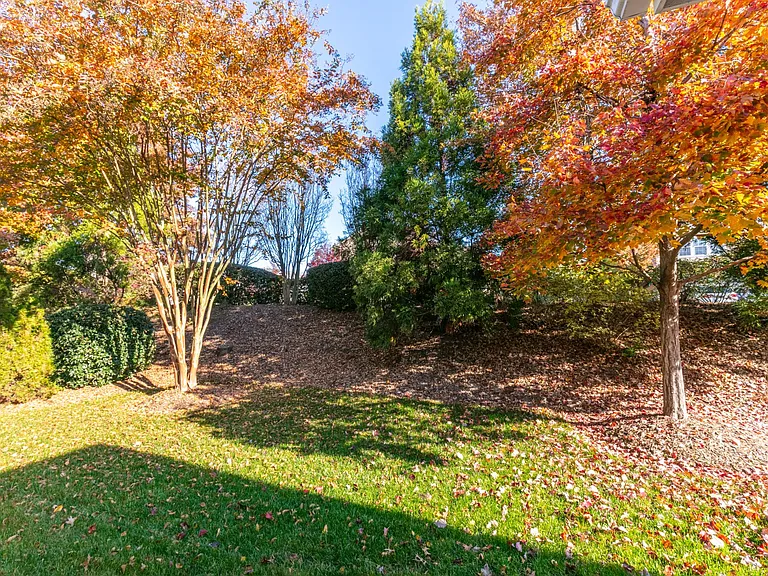722 Pierside Dr — Photo 9