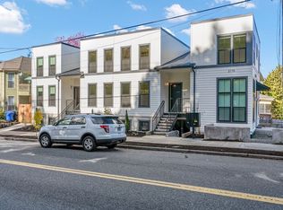 2175 SE Stark St, Portland, OR 97214
