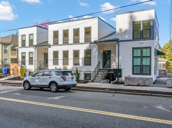 2175 SE Stark St, Portland, OR 97214