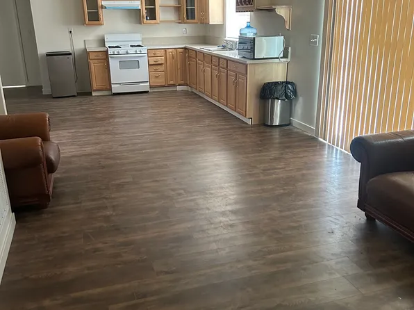 9420 Wible Rd, Bakersfield, CA 93313