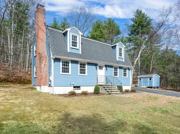 4 Marshall St, Norfolk, MA 02056
