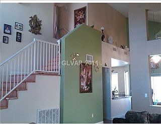 4th image of 1017 Washington Oaks St