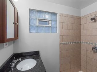 1464 W Ohio St #1F, Chicago, IL 60642