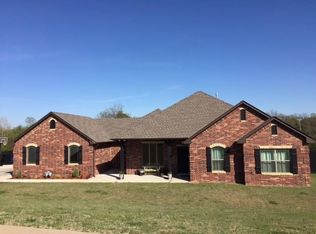 290 Mounds Rd, Harrah, OK 73045