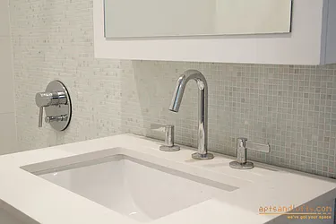 Rented by aptsandlofts.com