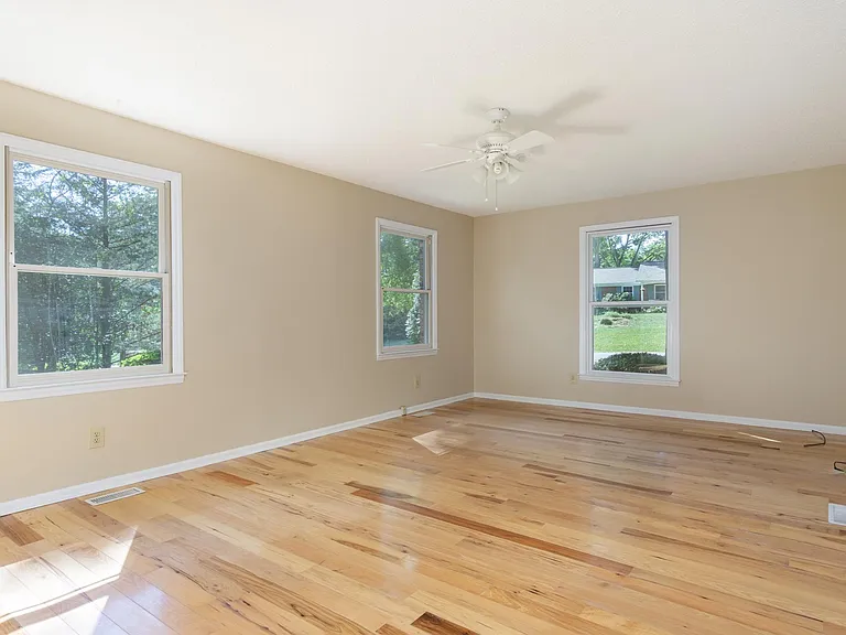 3136 Magnolia Dr — Photo 16