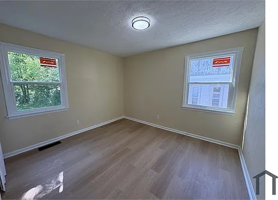 2 bed, 672 sqft, $1,500 — Photo 2