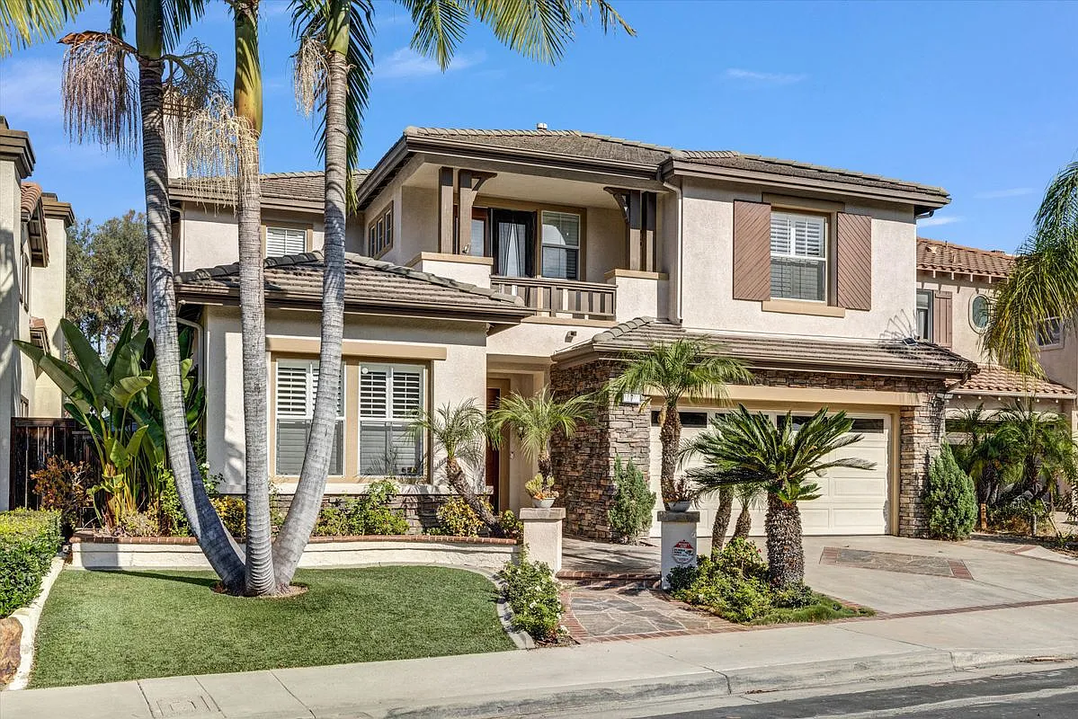 5 bed, 3.5 bath, 3119 sqft, $6,995 — Photo 3