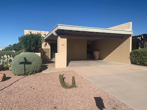 2nd image of 901 N Capron Pl