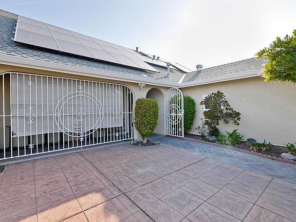5th image of 3830 Deans Place Way