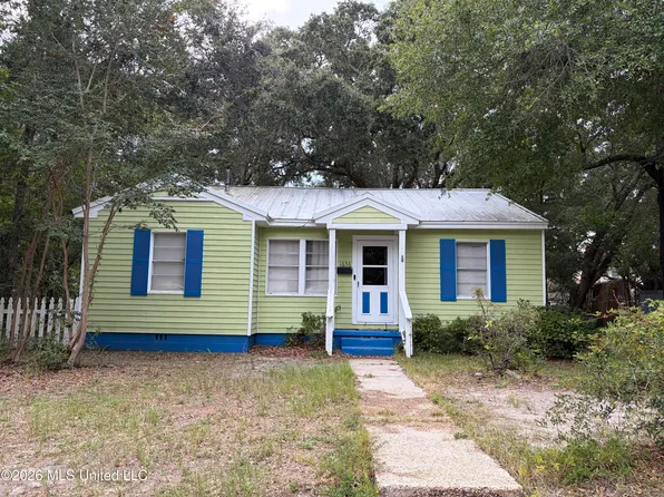 1656 Hollywood Blvd, Biloxi, MS 39531