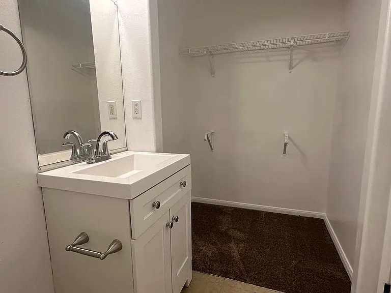 9548 Sally Ave — Photo 21