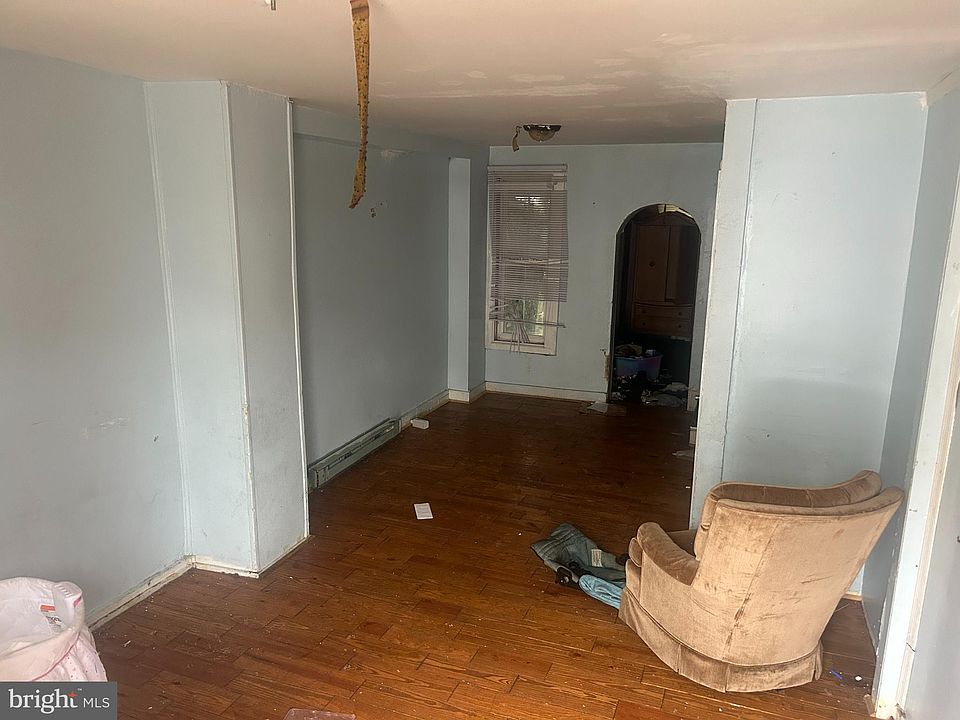 2nd image of 304 S 11th St