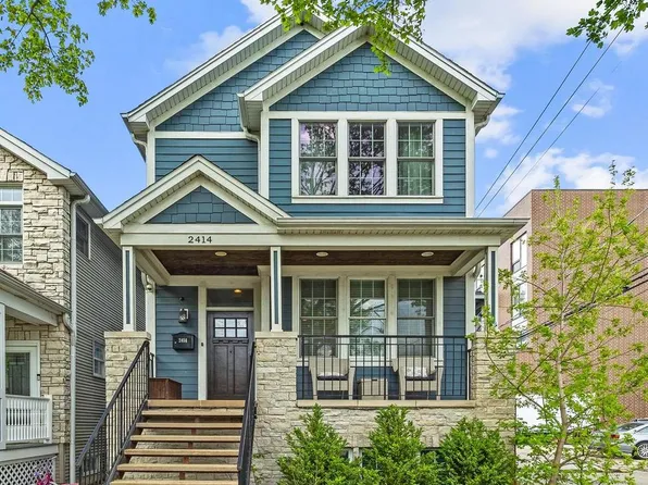 2414 W Berteau Ave, Chicago, IL 60618