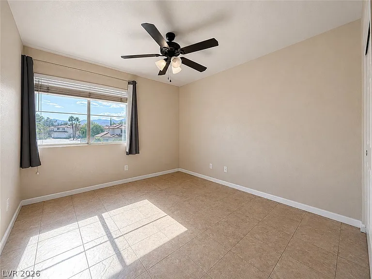 1436 Country Hollow Dr — Photo 20