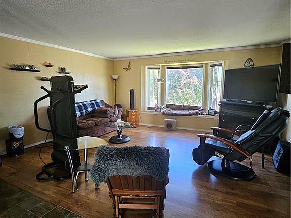 5th image of 713 Garner Pl