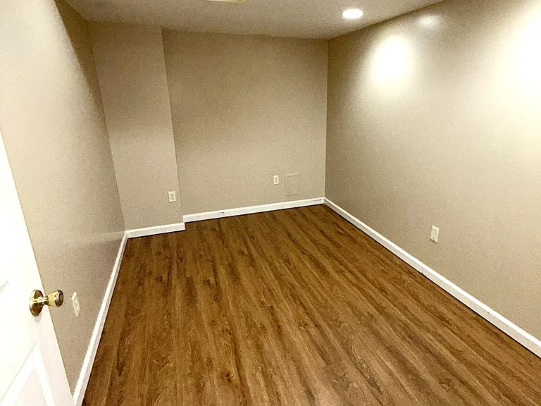 704 Allenview Dr — Photo 12