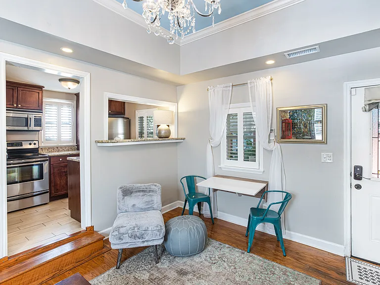 109 E Park Ave — Photo 6