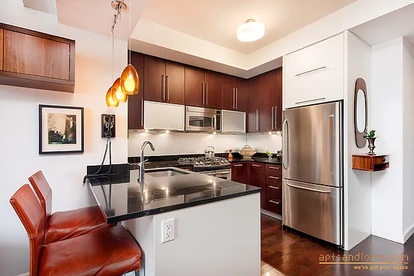 Sold by aptsandlofts.com | media 2