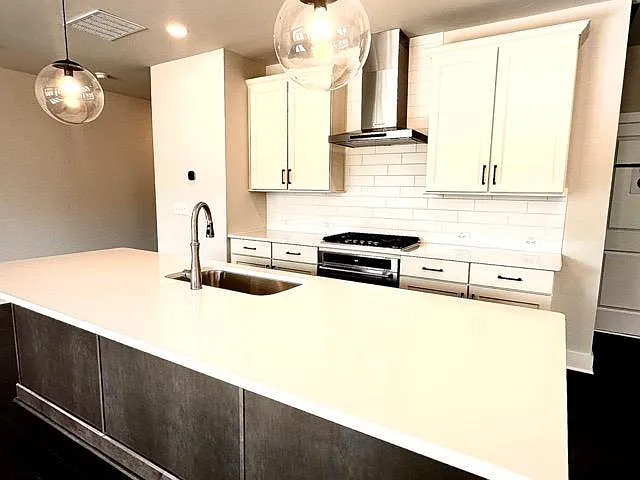 1233 Willowcrest Way #1233 — Photo 6