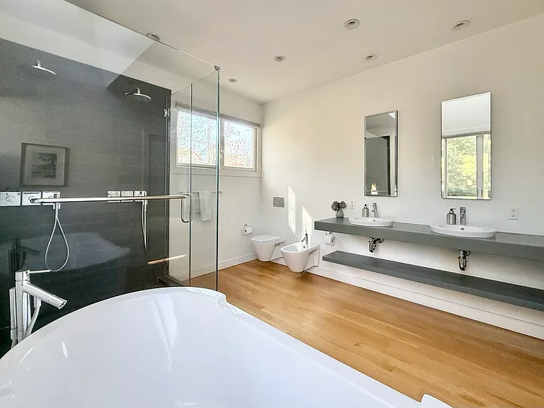 409 Hands Creek Rd — Photo 16