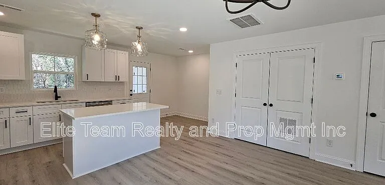 382 W Moore Ave #A — Photo 7