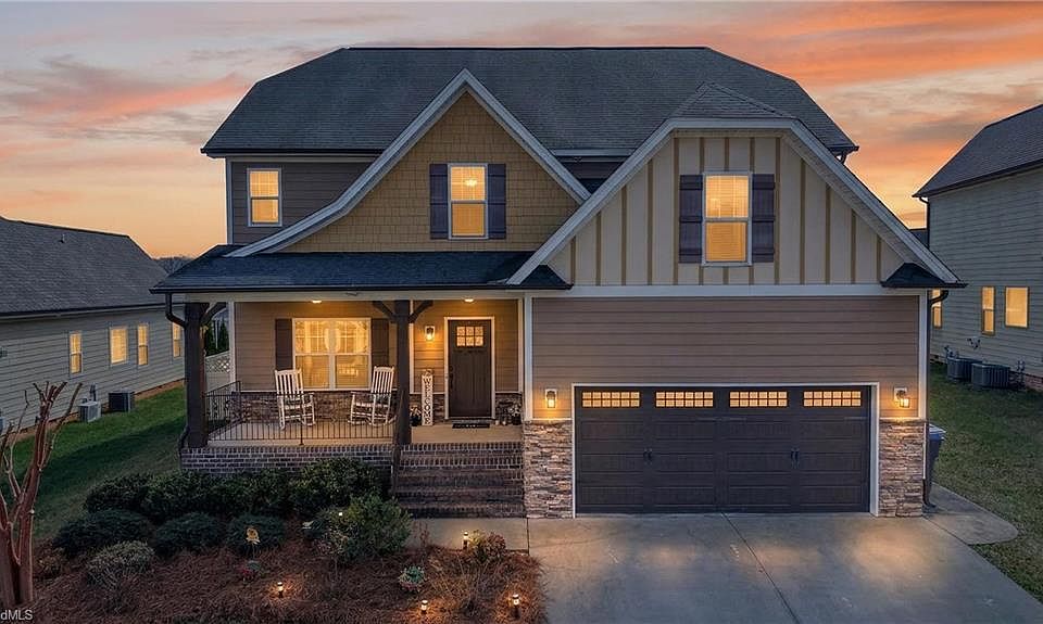 1st image of 3439 Grandview Crossing Ln