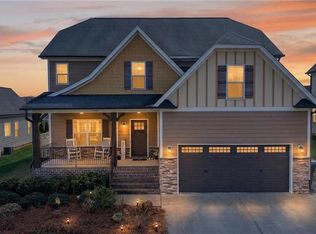 3439 Grandview Crossing Ln, Pfafftown, NC 27040