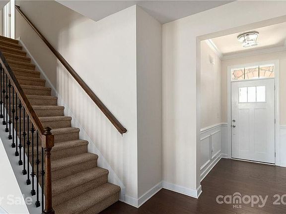 2nd image of 5710 Lachlan Hill Ln