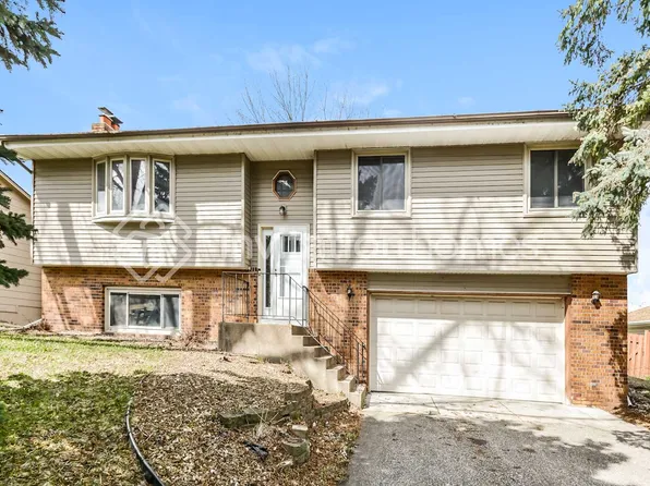 7897 Kingsview Ln N, Maple Grove, MN 55311