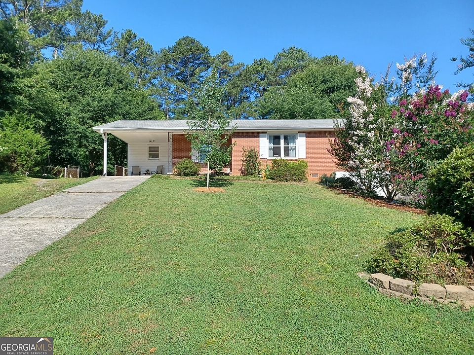 1st image of 3576 Lakeshore Dr SW